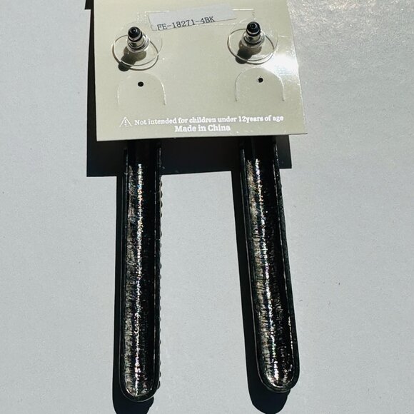 NWT Shoulder Duster Earrings Black Rhinestones 3 1/2" long - Picture 4 of 4